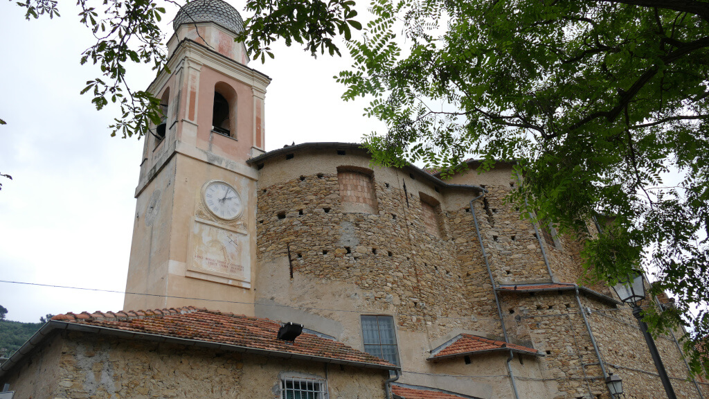 La chiesa parrocchiale della Natività a Diano Borganzo