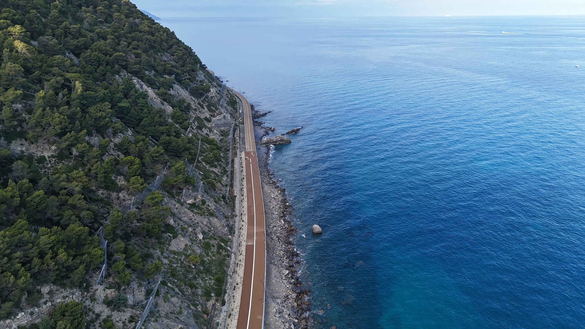 L’“Incompiuta”: strada sul mare Diano Marina - Imperia