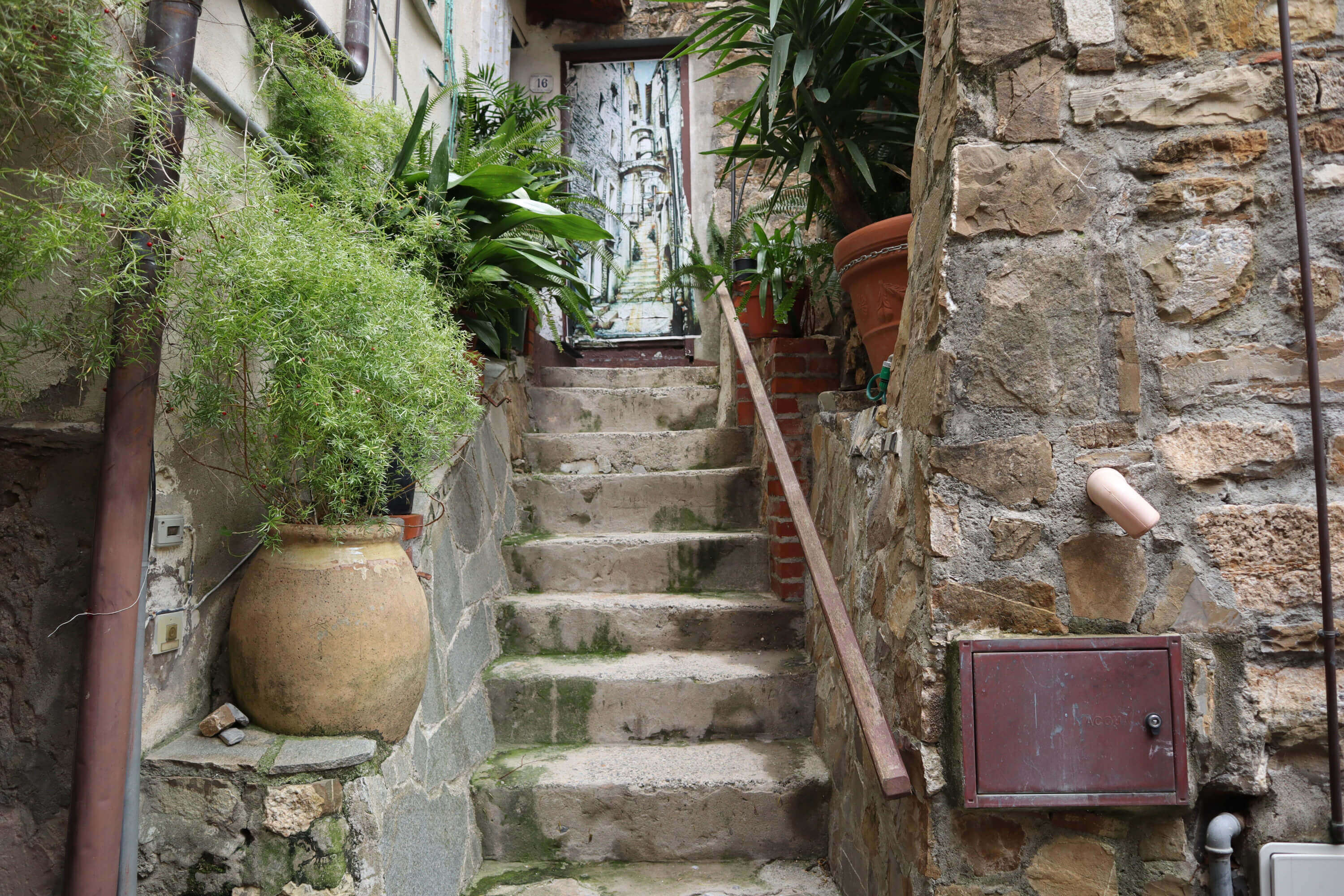 A street of Lingueglietta