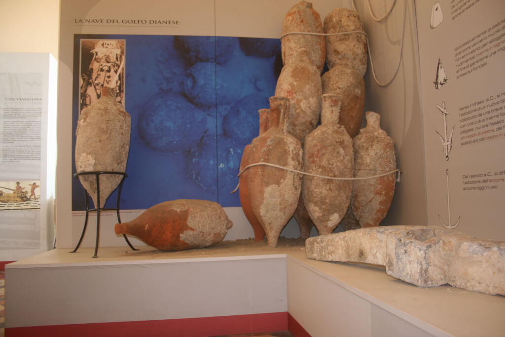 Amphorae from the Diano Marina wreck, in the position in which they were stowed