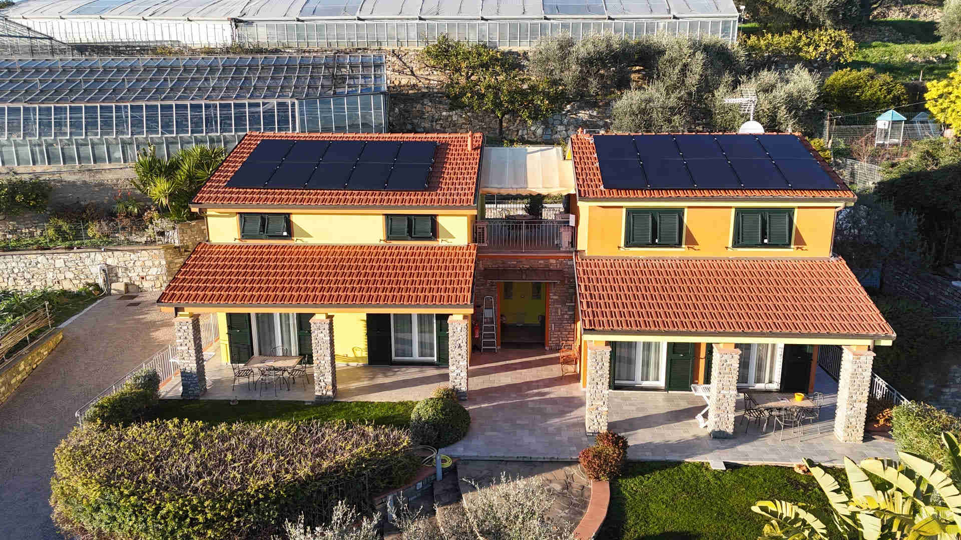 Overview of our sustainable farmhouse in Diano Marina with photovoltaic panels