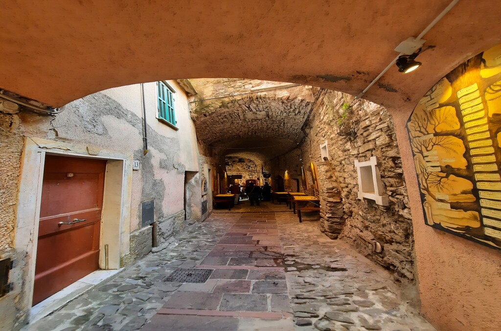 The Via Affrescata of Perinaldo