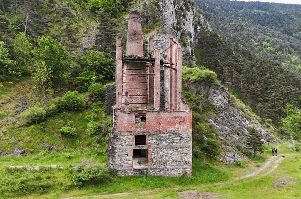 The lime kiln The lime kiln in La Brigue