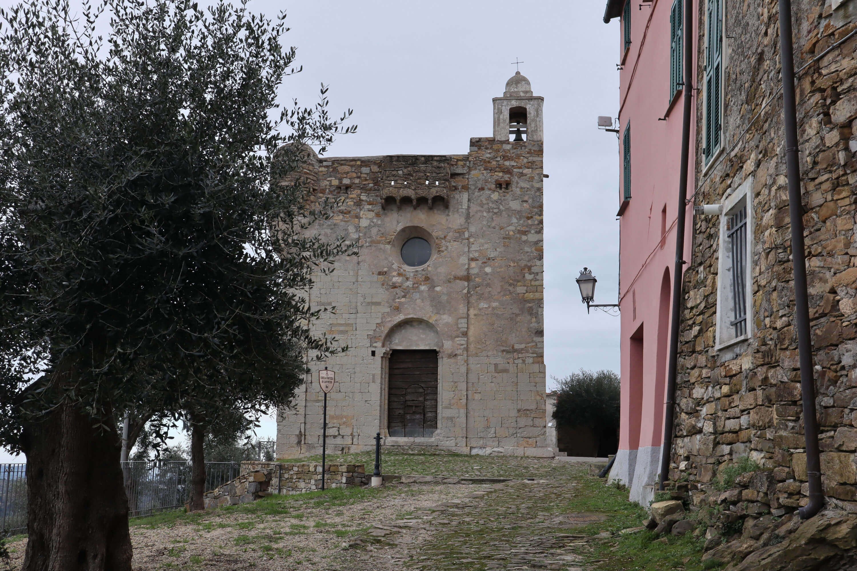the fortress-church of Lingueglietta