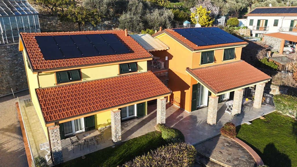 I pannelli fotovoltaici sui tetti del nostro agriturismo eco-friendly a Diano Marina